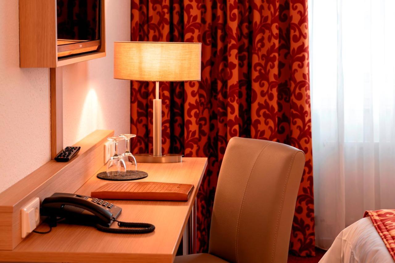 Hotel Astra Düsseldorf Extérieur photo