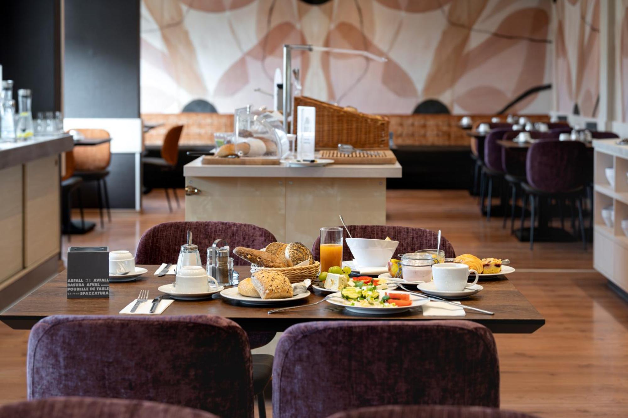 Hotel Astra Düsseldorf Extérieur photo