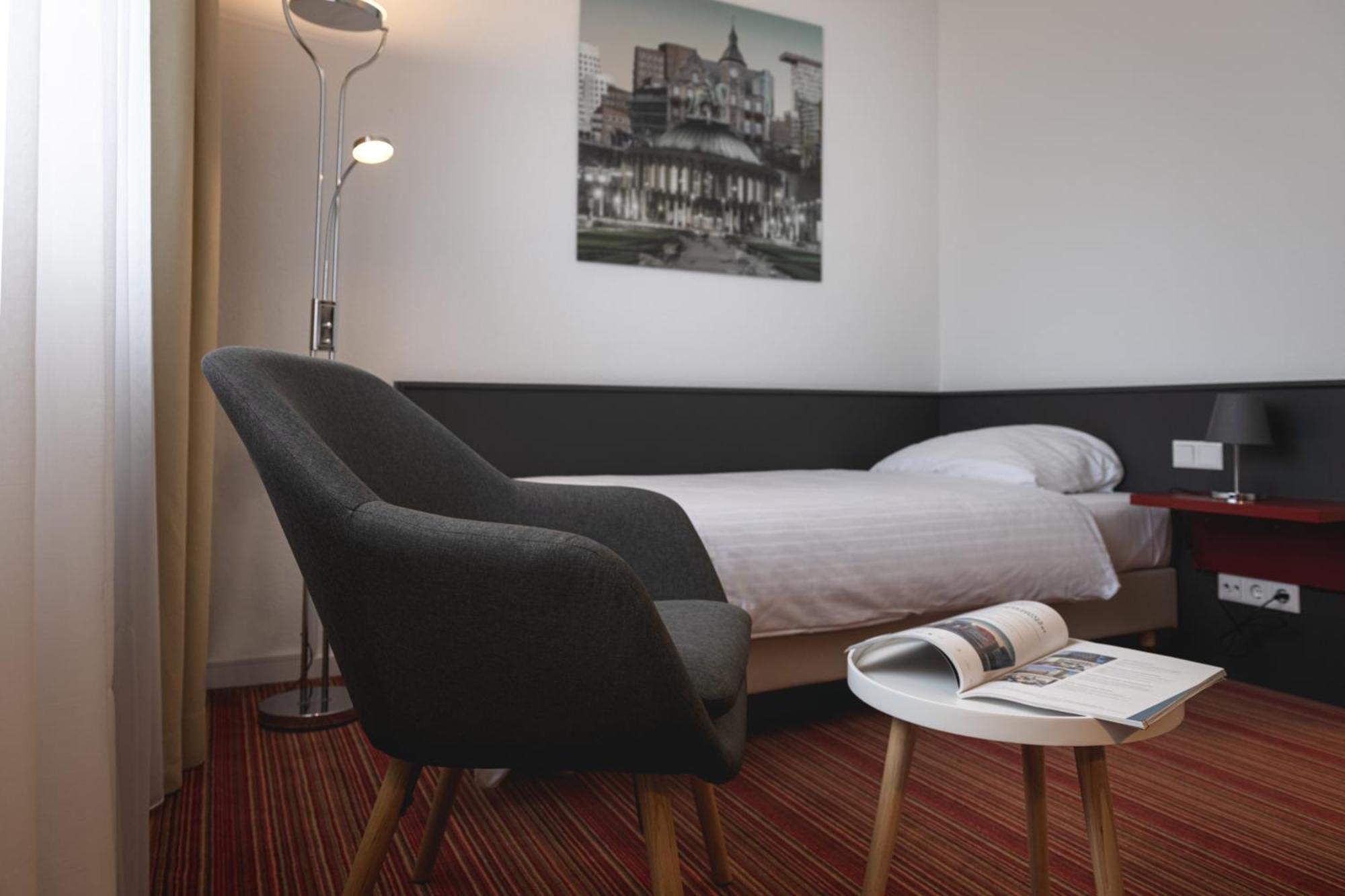 Hotel Astra Düsseldorf Extérieur photo